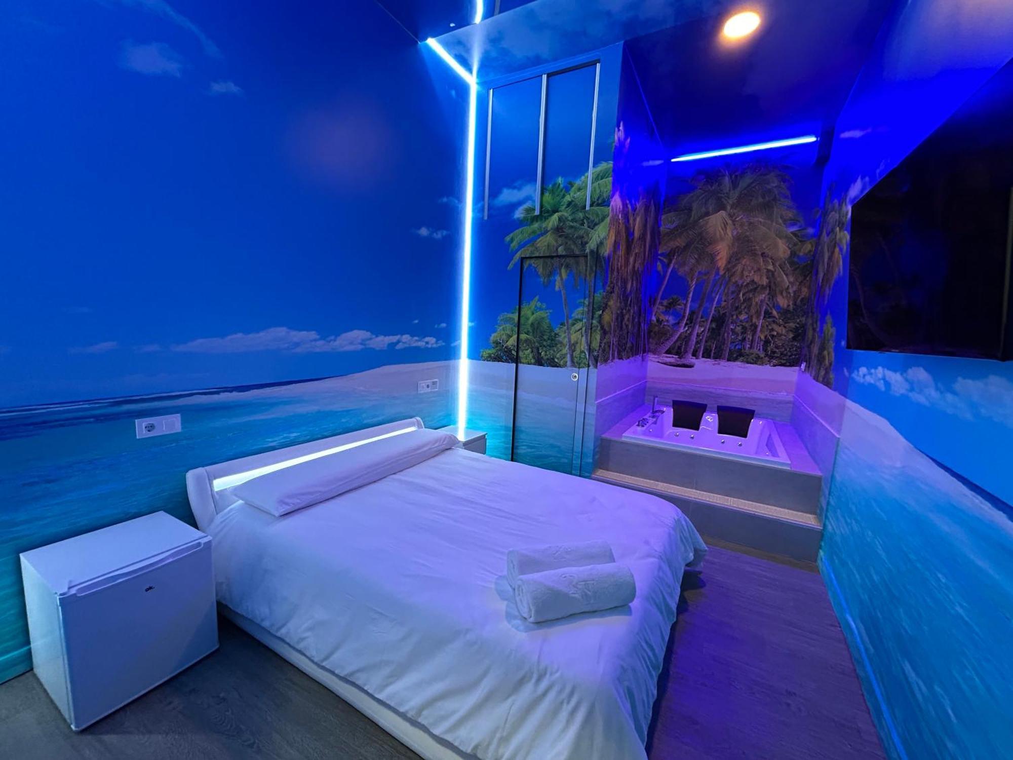 Habitacion Con Jacuzzi Y Bano Privado Madrid Exterior foto